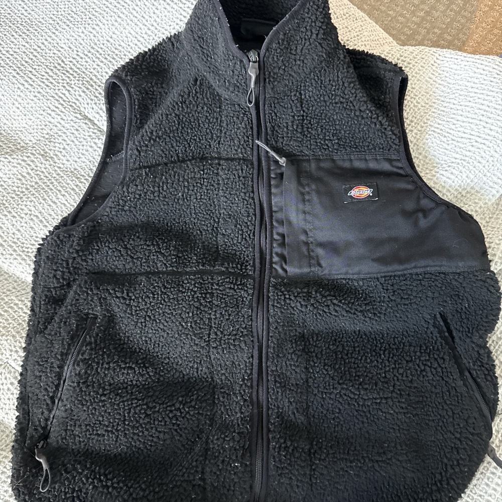 Dickies Men's Black Sherpa Vest
